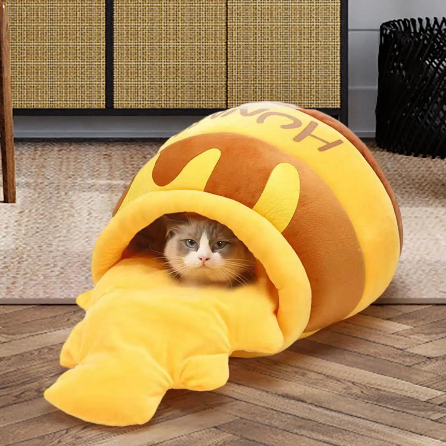 Cartoon-Shaped Cat Bed